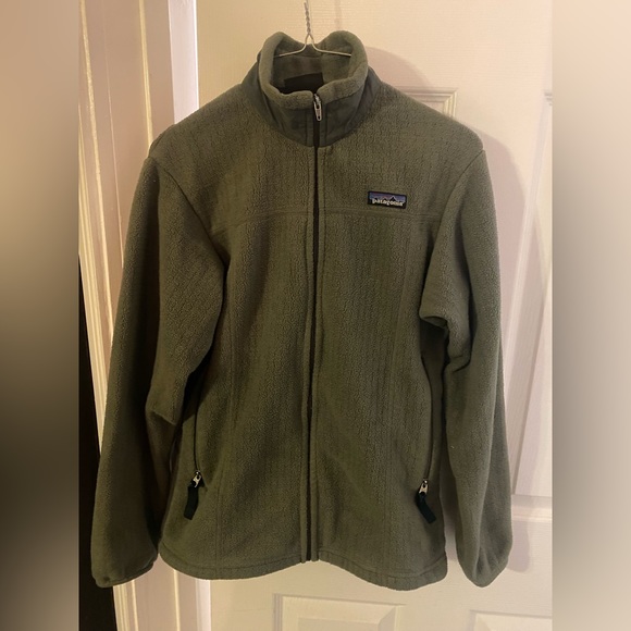 Patagonia Jackets & Blazers - Vintage Polartec fleece Patagonia Regulator zip up jacket
Sz women’s small
